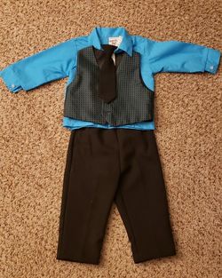 18 Mo. Boys Suit