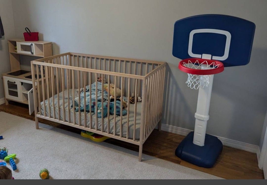 IKEA SNIGLAR crib and mattress