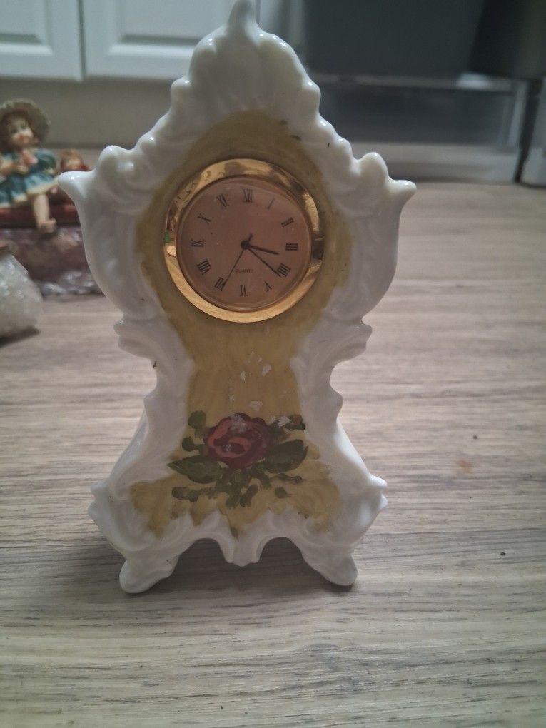 Vintage Porcelain 7" Mantel Clock