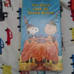 Peanuts: You Don't Look 40 Charlie Brown [VHS]

