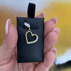 14k HEART CHARM 