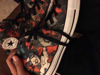 Harley Quinn converse size 11