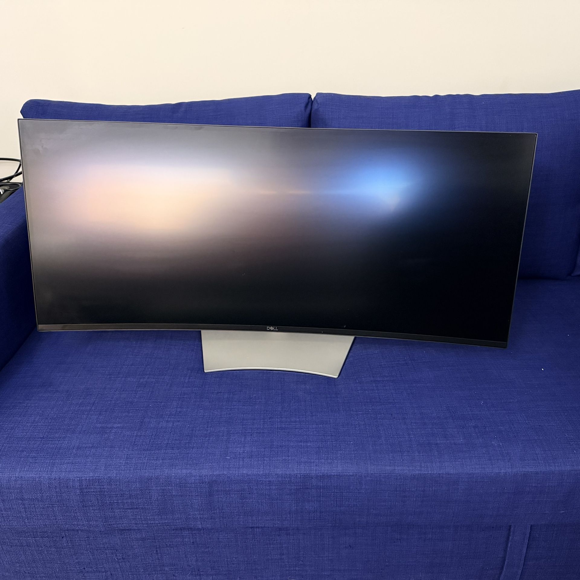 Dell UltraSharp U3824DW 38" Curved WQHD+ Monitor – Excellent Condition
