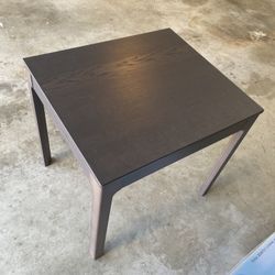 Expandable Dining Table