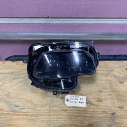 2014-2018 JEEP Cherokee Right Side Headlight Halogen OEM 