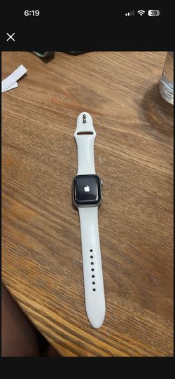 Series 5 Apple Watch 40 mm GPS Only