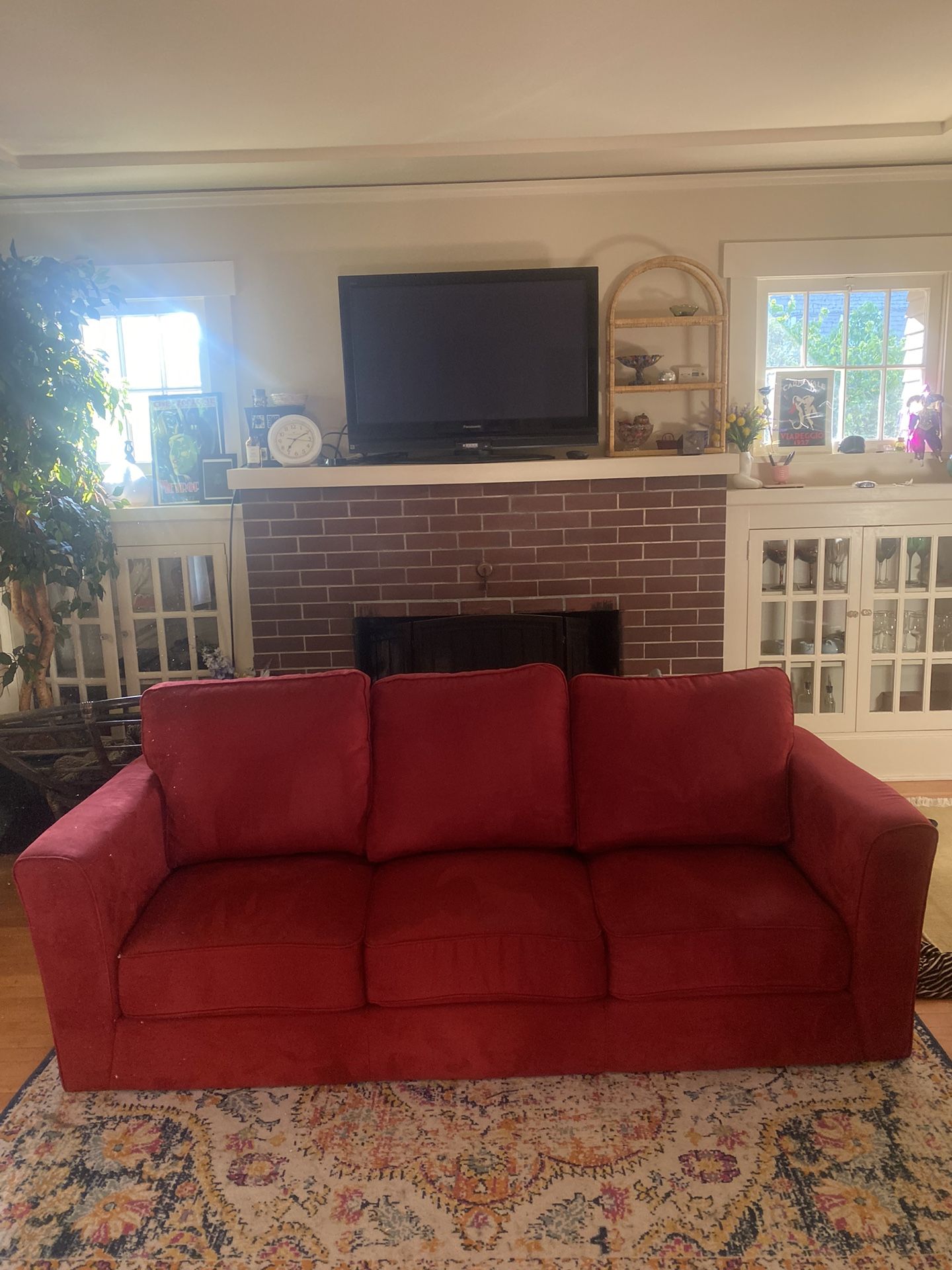 Couch, red 
