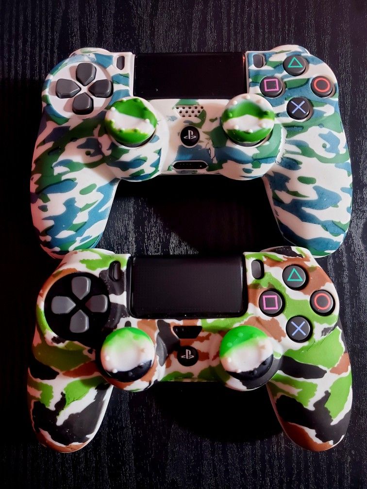 Custom PS4 Controllers