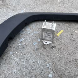  Toyota Tacoma  front bumper reinforcement extension bracket for a Toyota And Fender Flare 2005-2011  Passenger Side 