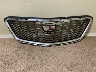 NEW Dealer Take-Off 2019-2023 Cadillac XT4 Premium Luxury OEM Grill
