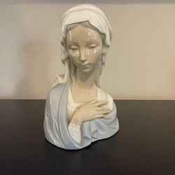 Rare Authentic Vintage Lladro Nativity Madonna Head Bust Virgin Mary with Hand on Heart Porcelain Figure