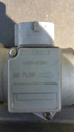 Mass air flow sensor and housing