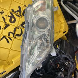 2008 Toyota Camry Headlight  OEM Right
