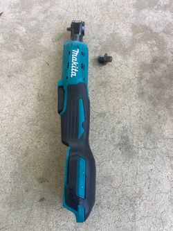 Makita 18v Cordless Ratchet Wrench