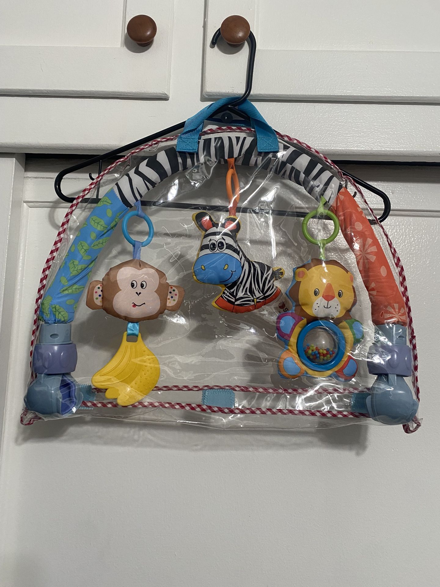 Baby hanging toy