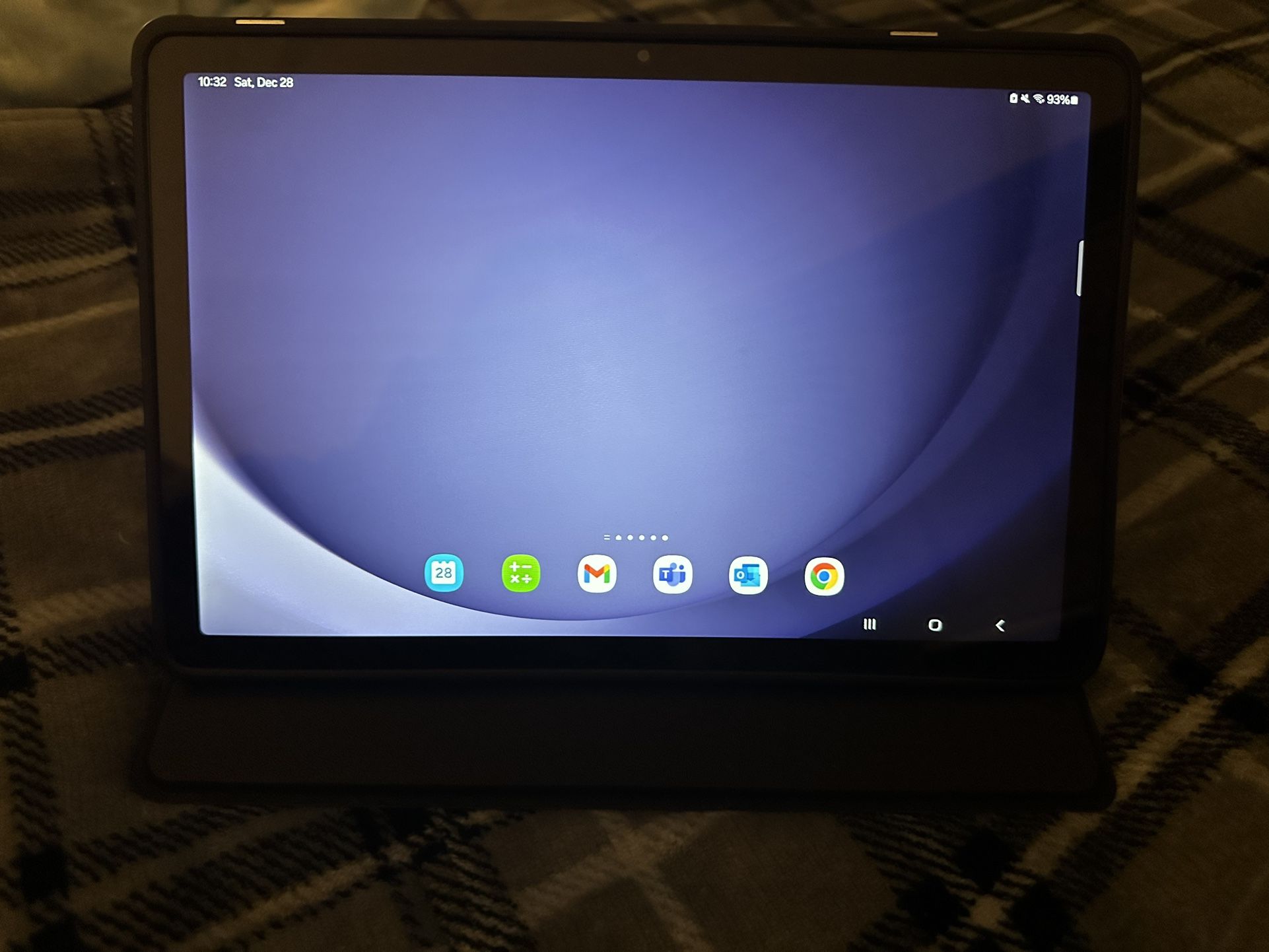 Samsung Tablet 11” And Case