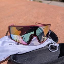 Blenders Eyewear $40 OBO