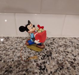 Disney WDCC Mickey Mouse "Presents For My Pals" Porcelain Ornament Sculpture - COA - New In Box