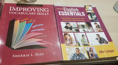 Beginner English College books