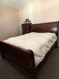 Queen Bedroom Set