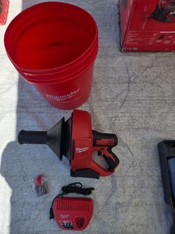 Milwaukee
M12 12-V Lithium-Ion Cordless Drain Snake Auger W/ (1) 1.5Ah Battery, 5/16 in. x 25 ft. Cable, Charger, & 5 Gal. Bucket