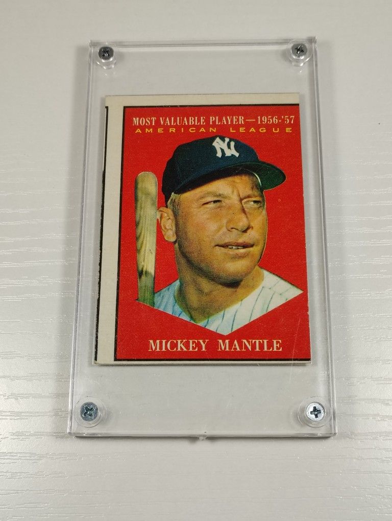 1975 Topps MVP Mickey Mantle/Don Newcombe Baseball Card #194.