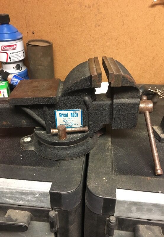 Great Neck vise with anvil HDV4