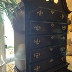 This Is Breathtaking Queen Ann High Boy Dresser In Perfect Condition