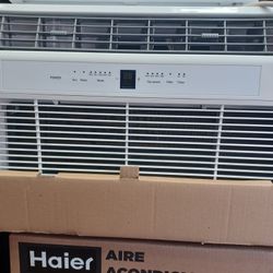 10000btu Windows Ac/ Heater Both By GE WiFi Smart.  240 Volts. Brand New 