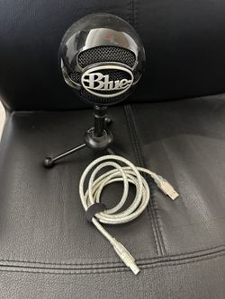 Blue USB Microphone