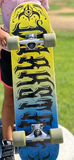 Complete Skateboard Yellow Blue Graphic Deck
