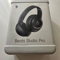 BEATS STUDIO PROS in BLACK