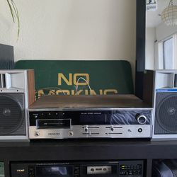 Soundesign 4456B 8 Track Receiver + Soundesign Speakers 