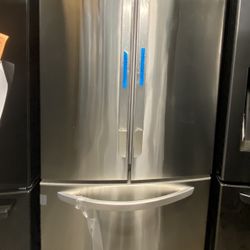 LG 33inch French Door Refrigerator in Stainless Steel