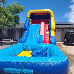 Se vende  WATER SLIDE