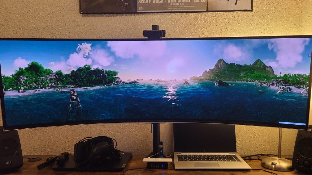 Samsung Odyssey G9 (G95SC) - Good Condition w/ small screen scuff