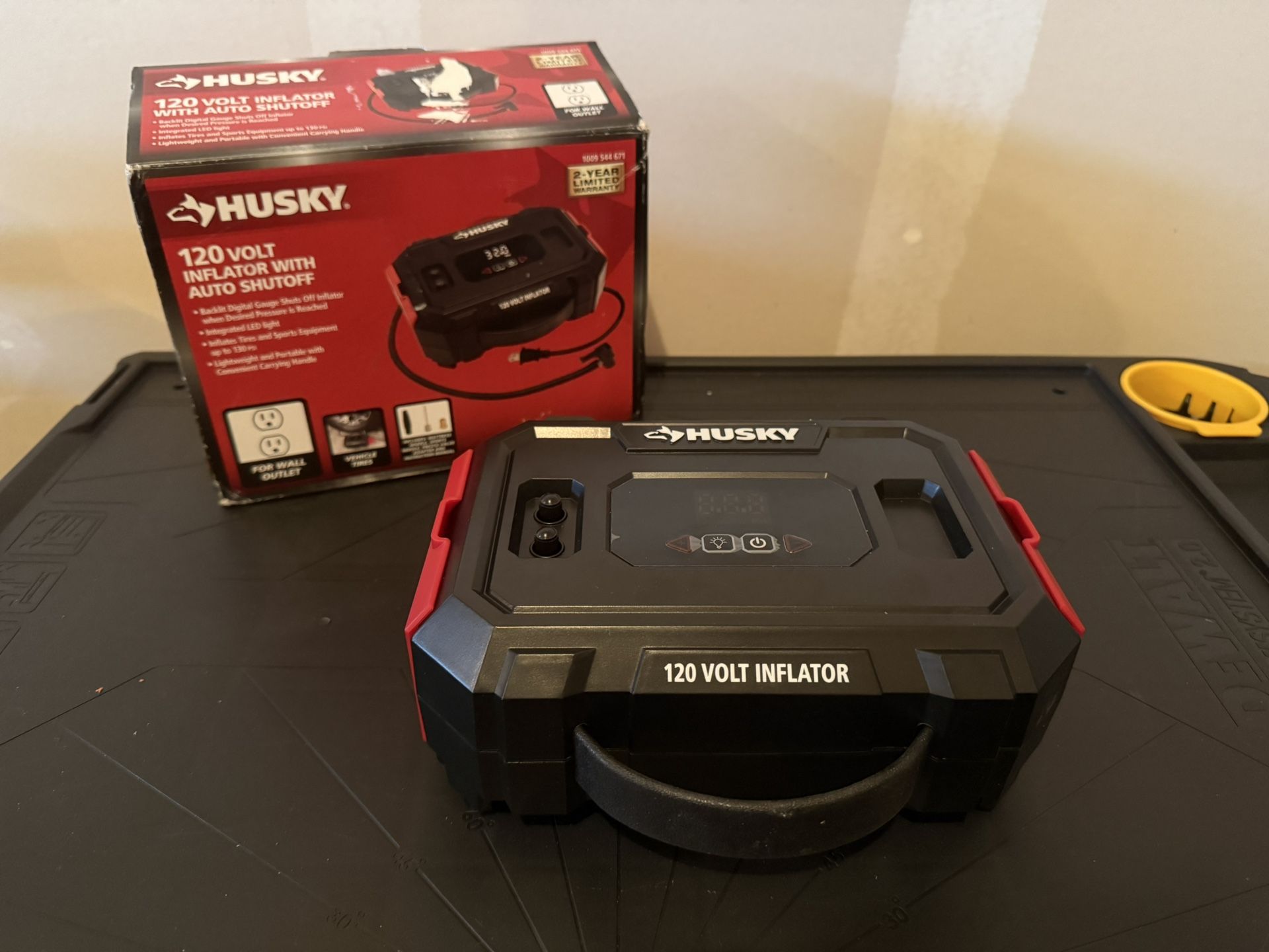Husky 120v Inflator with Auto shutoff
