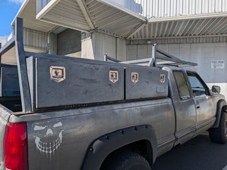 Truck rack w/boxes