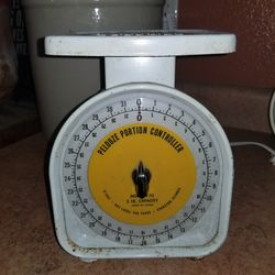 Vintage 1954 Pelouze Scale
