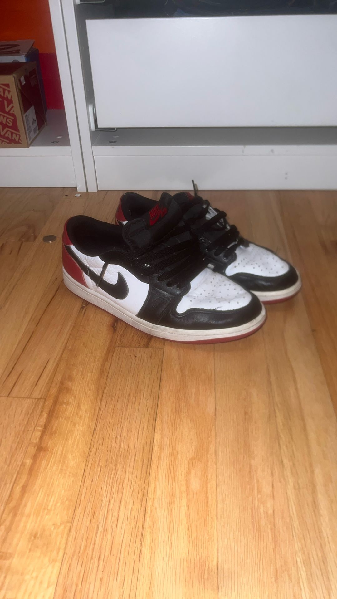 Jordan Low Black Toes