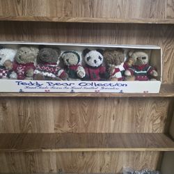 Vintage Teddy Bear Collection - 7 Bears in Hand-Knitted Sweaters