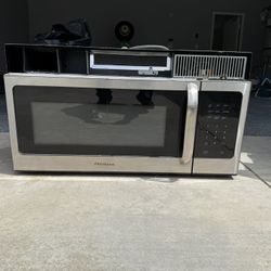 Frigidaire Kitchen Appliances 