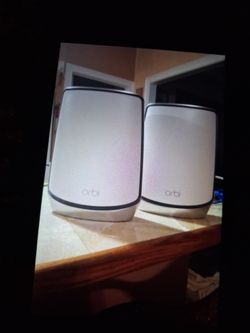 Orbi whole home Tri-band wifi mesh