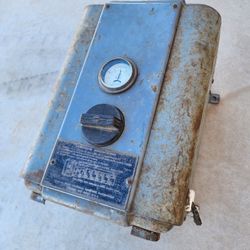 Vintage Battery Charger Man Cave Garage Repurpose Automobilia