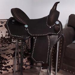 Double T Barrel Saddle ⚜️