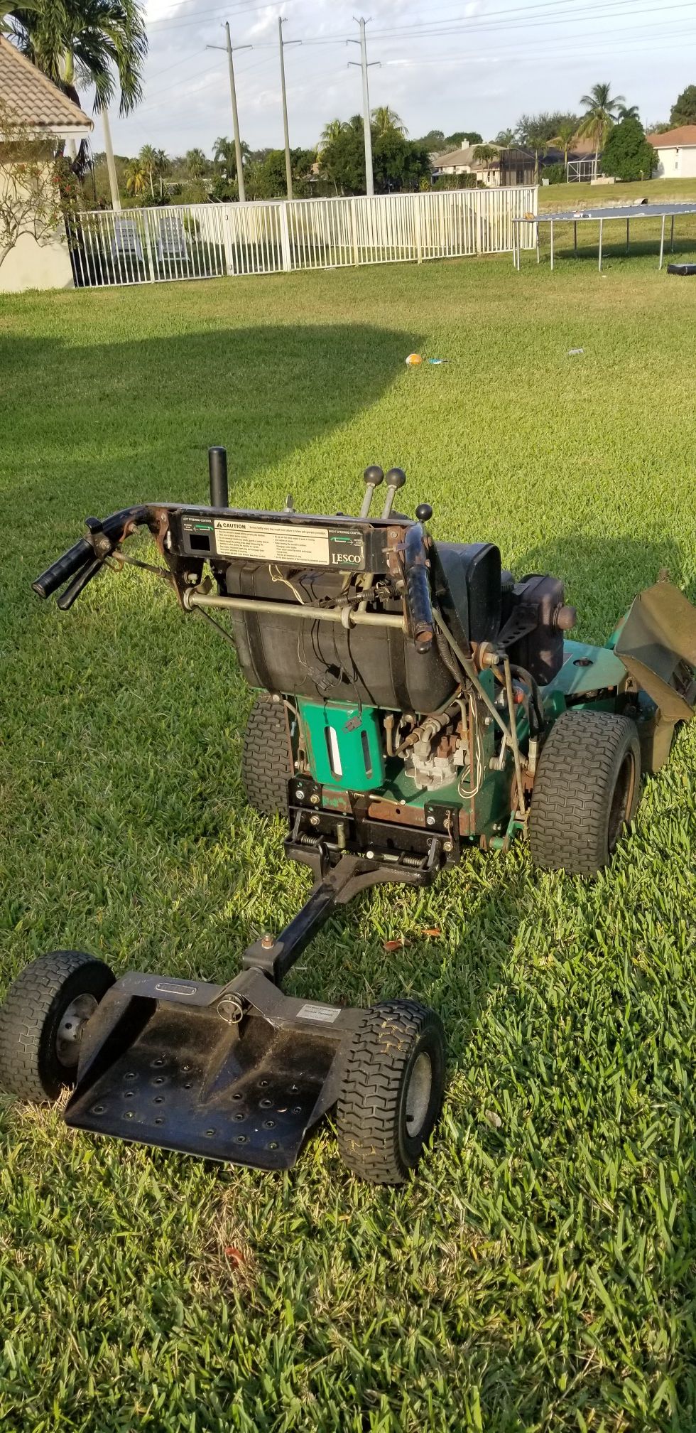 36"Lesco hydro walk behind mower with sulky for Sale in Coral Springs
