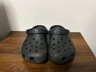 Crocs Classic Clog Black Unisex Slip-On Shoes Size M 7 / W 9
