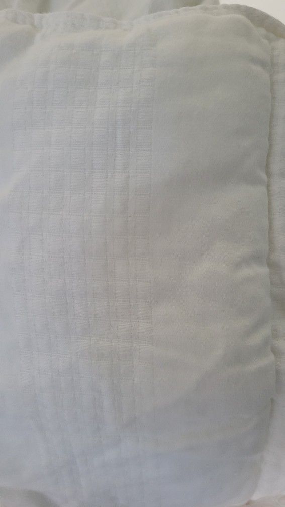 QUEEN ALTERNATIVE DOWN