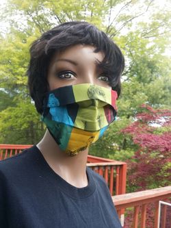 Marilyn Monroe color portraits mask