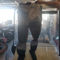 New 8 Fans Fishing Waders Size S/P